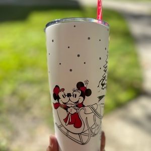 Disney Mickey, Minnie & Pluto Christmas Tumbler!